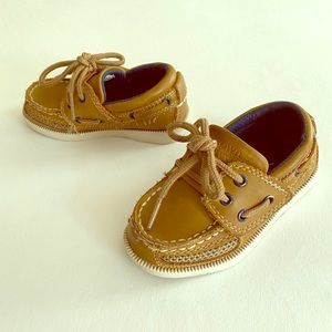 Crown and Ivy Toddler Boat Shoes